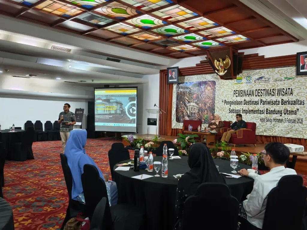 Gallery Pengembangan Destinasi Pariwisata: Manajemen Pariwisata Berkualitas Tinggi untuk Bandung Utama