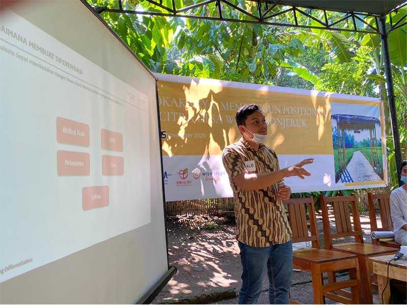 Pendampingan dan Pembekalan Branding Desa Wisata Bonjeruk