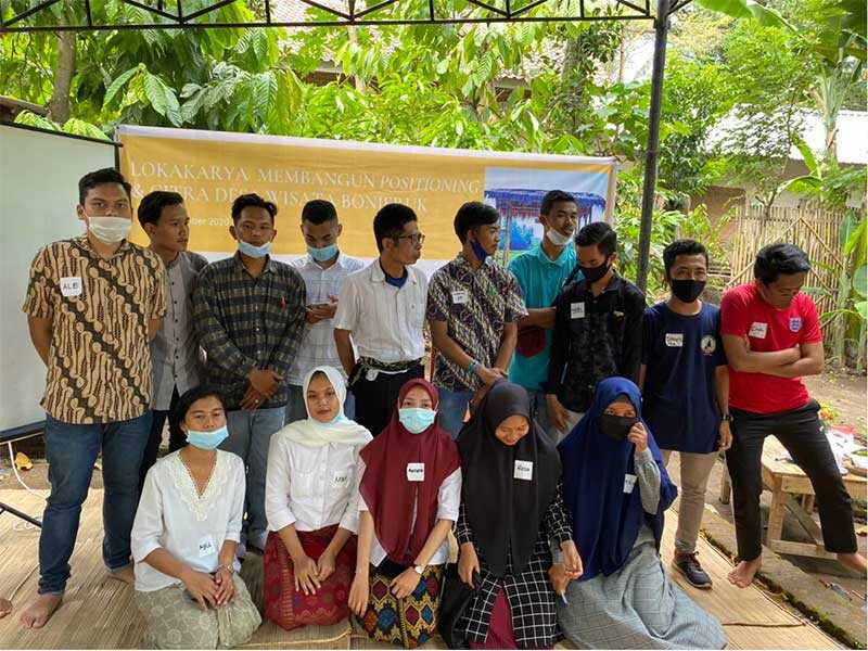 Pendampingan dan Pembekalan Branding Desa Wisata Bonjeruk 3