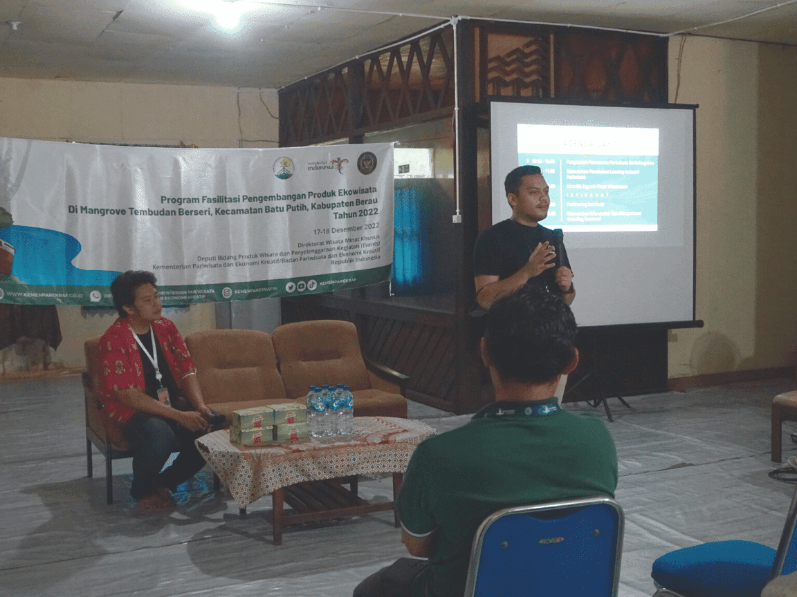 Pelatihan Pariwisata Berkelanjutan bersama Kemenparekraf di Tembudan PELATIHAN PEMASARAN PARIWISATA BERKELANJUTAN Di kampung tembudan