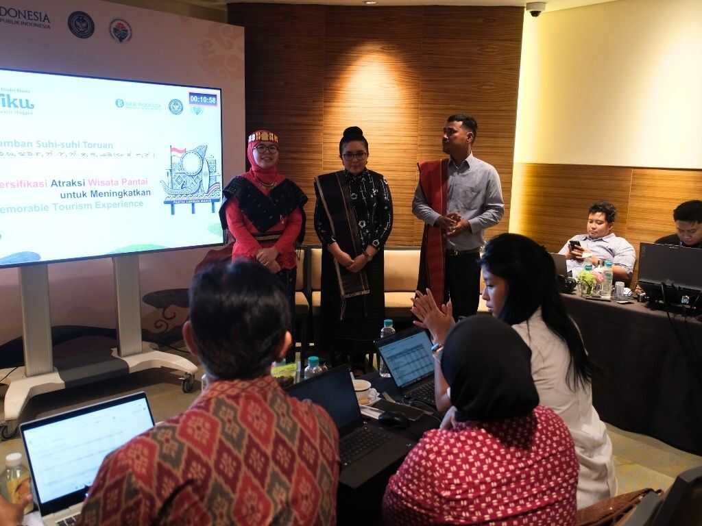 Gallery kompetisi_inovasi_model_bisnis_desa_wisata_kreatif_unggul