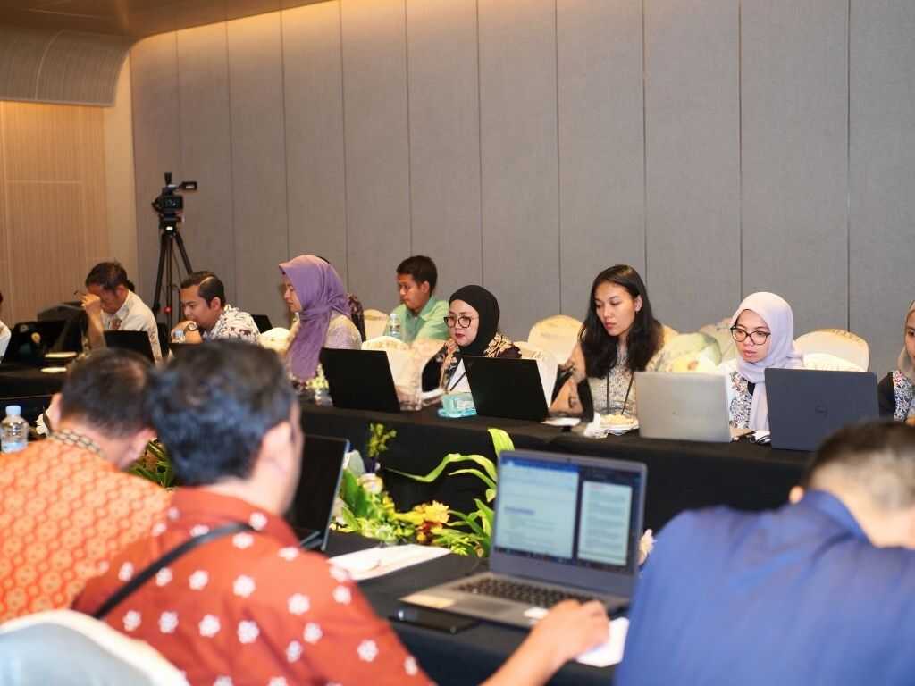 Gallery rapat_tindak_lanjut_roadmap_dekarbonisasi_dan_pembahasan_himbauan_penggunaan_produk_lokal