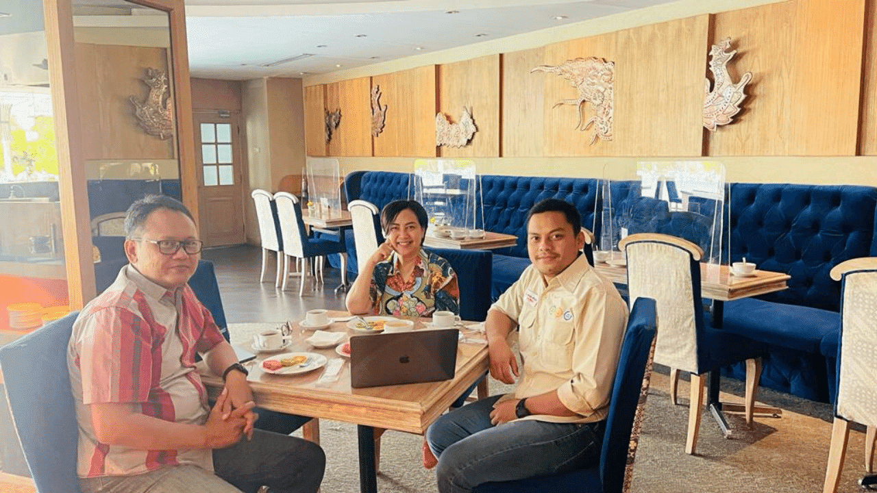 rapat online antara tim wise steps consulting dan BPPD solo terkait project wellness tourism